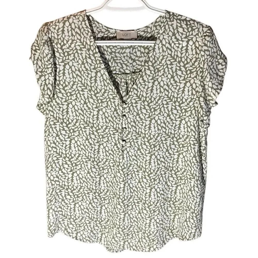 Loft size Medium Top short sleeve Blouse Green white casual career